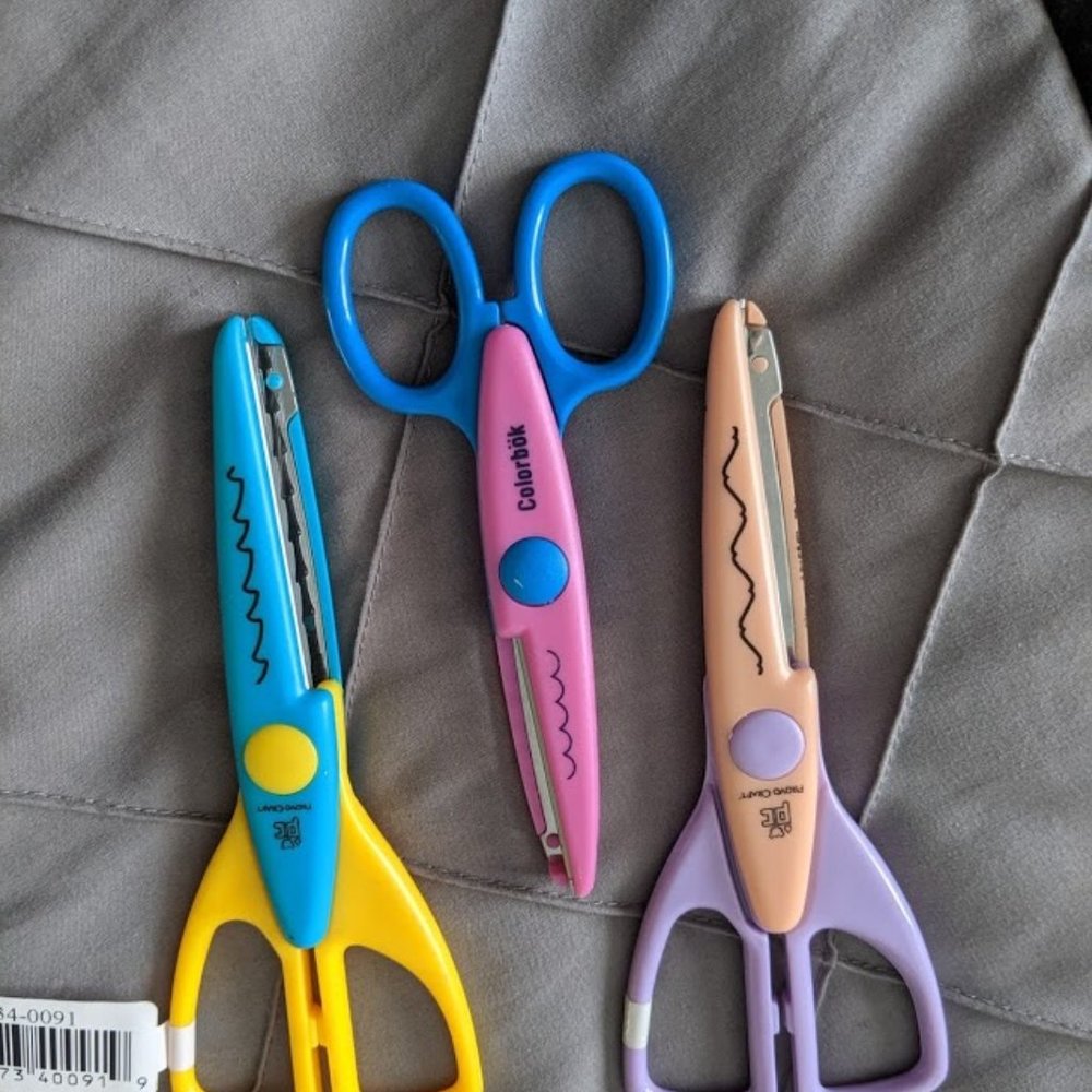 lot of 3 scrapbook scissors